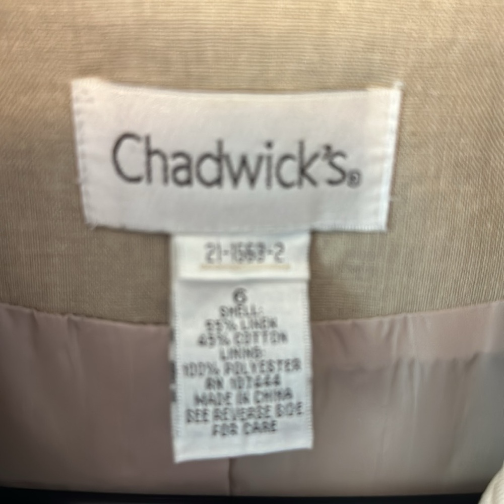Chadwick’s nude blazer size 6. In great condition. - Picture 8 of 12